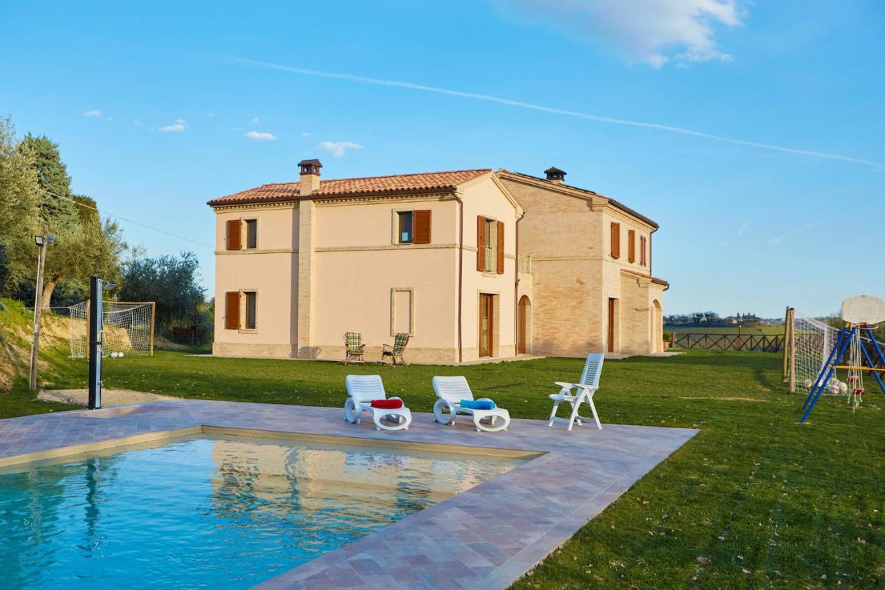 Agriturismo Nido Delle Rondini Macerata Exteriér fotografie